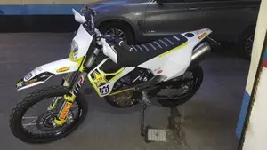 Husqvarna 701 Enduro (2021)  (5)