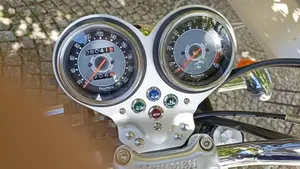 Triumph Bonneville T100 (2001 - 07)  (4)