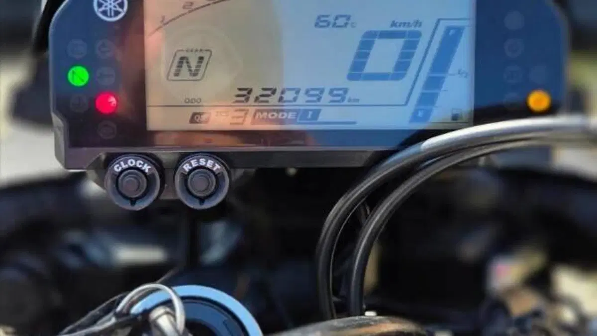 Yamaha MT-10 (2017 - 20)  (6)
