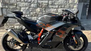 KTM 990 RC R (2026)  (2)