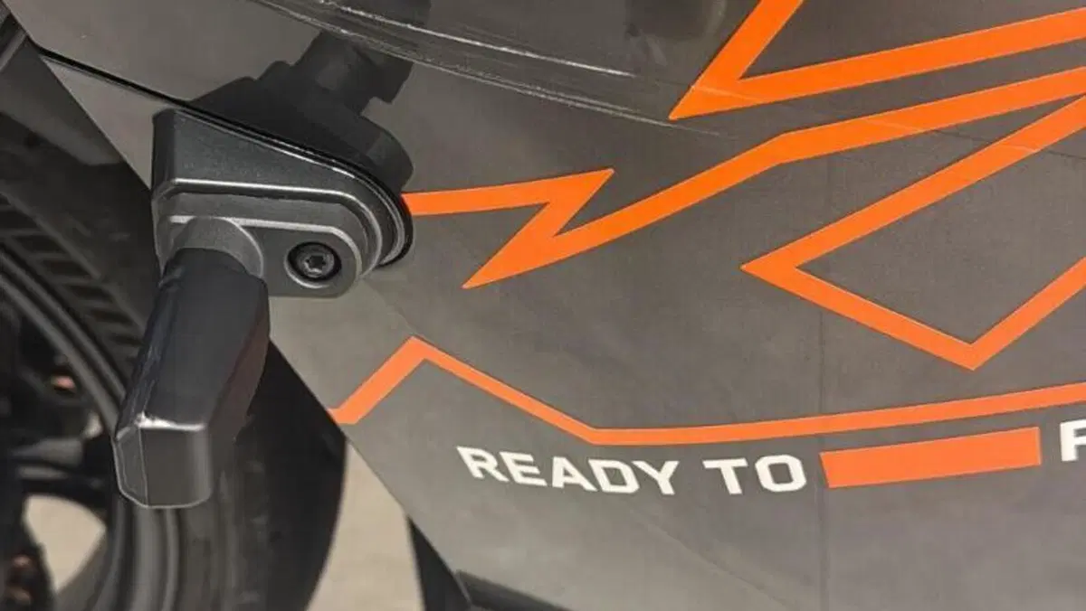 KTM 990 RC R (2026)  (8)