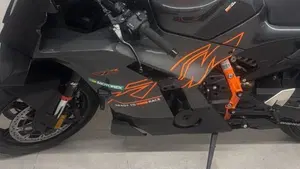 KTM 990 RC R (2026)  (9)