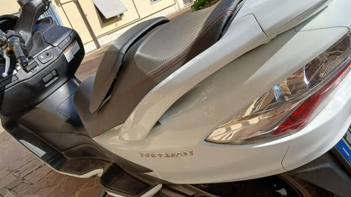 Suzuki Burgman AN 400 Lux ABS (2012 - 17)  (5)
