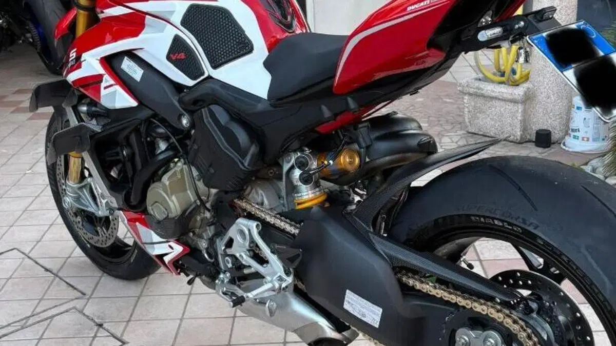 Ducati Streetfighter V4 1100 S (2020)  (5)