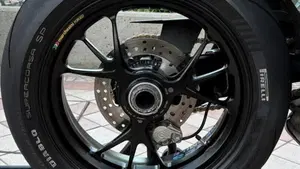 Ducati Streetfighter V4 1100 S (2020)  (13)