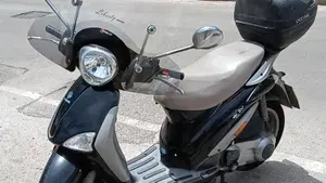Piaggio Liberty 150 4T (2008 - 13)  (3)