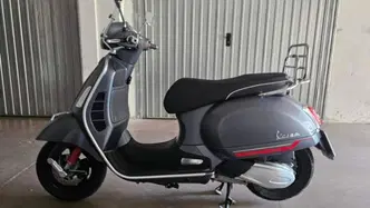 Vespa GTS 300 Super Sport Hpe (2021 - 22) usata