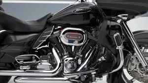 Harley-Davidson 1690 Road Glide (2007 - 12)  (8)