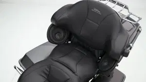 Harley-Davidson 1690 Road Glide (2007 - 12)  (17)