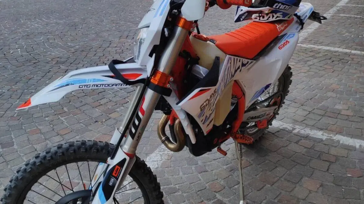 KTM 500 EXC-F Six Days (2024)  (8)