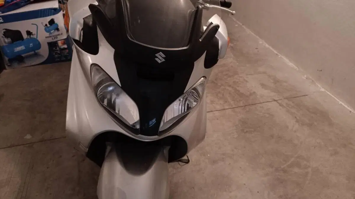 Suzuki Burgman AN 650 (2002 - 03)  (10)