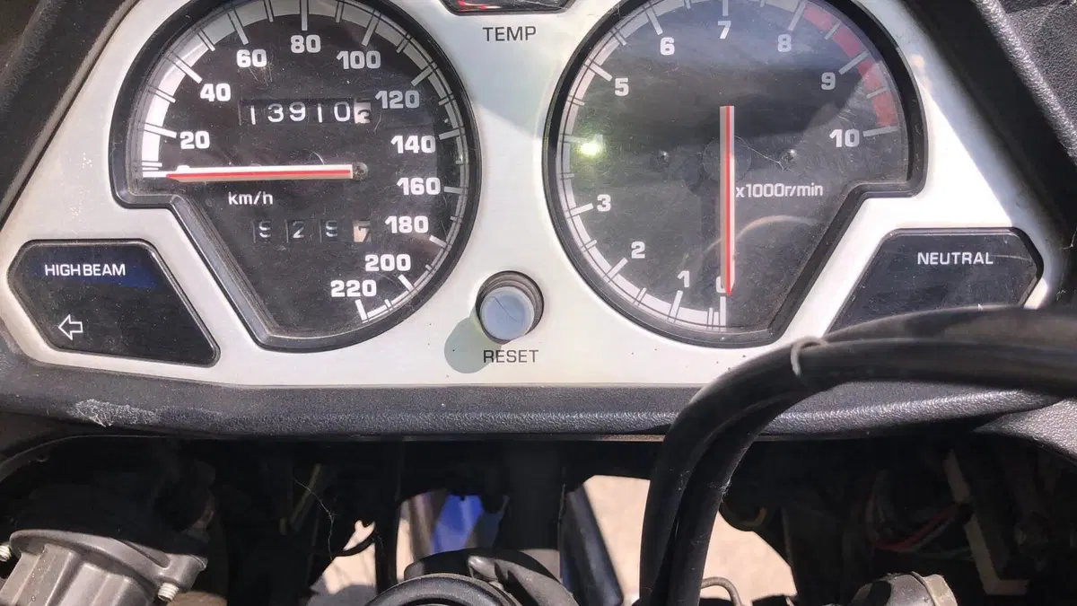 Yamaha XTZ 750 SuperTéneré (1989 - 98)  (5)