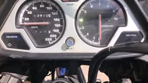 Yamaha XTZ 750 SuperTéneré (1989 - 98)  (5)
