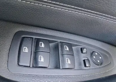 BMW X1 xDrive20d xLine (12)