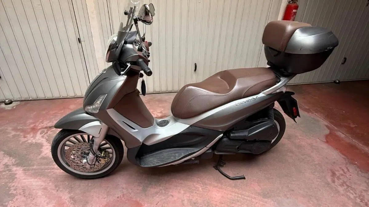 Piaggio Beverly 300 S i.e. ABS-ASR (2016 - 20)  (5)