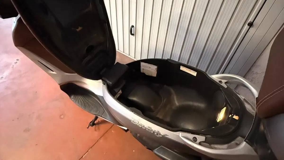 Piaggio Beverly 300 S i.e. ABS-ASR (2016 - 20)  (11)