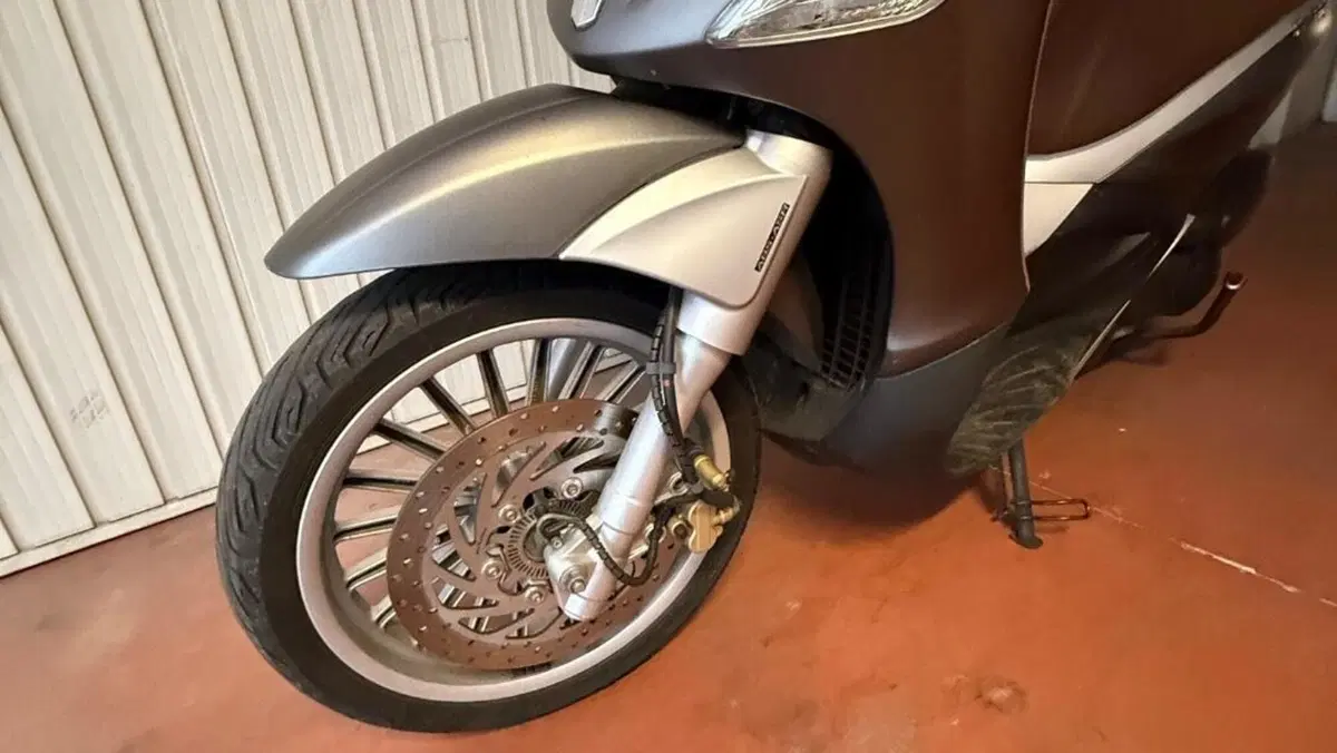 Piaggio Beverly 300 S i.e. ABS-ASR (2016 - 20)  (15)