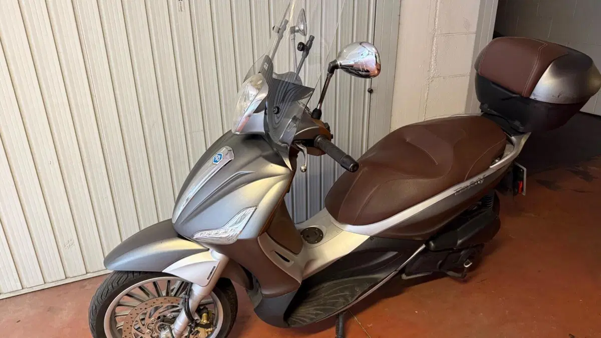 Piaggio Beverly 300 S i.e. ABS-ASR (2016 - 20)  (18)