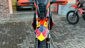 KTM 500 EXC-F Six Days (2024)  (8)