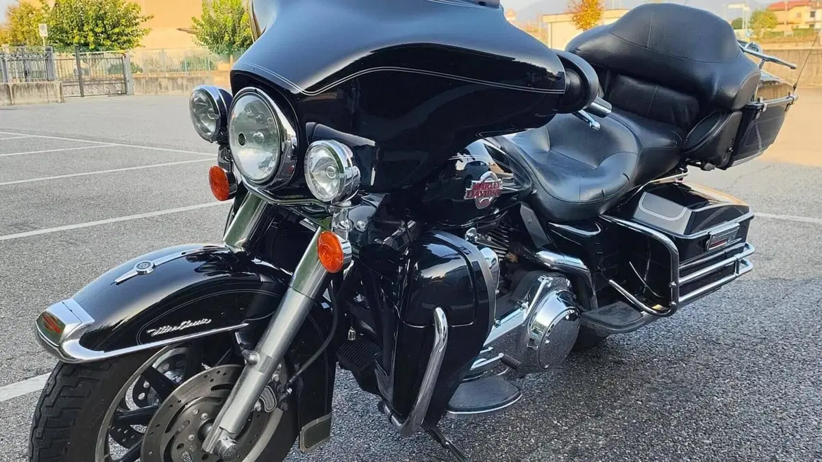 Harley-Davidson 1584 Electra Glide Ultra Classic (2007) - FLHTCU 