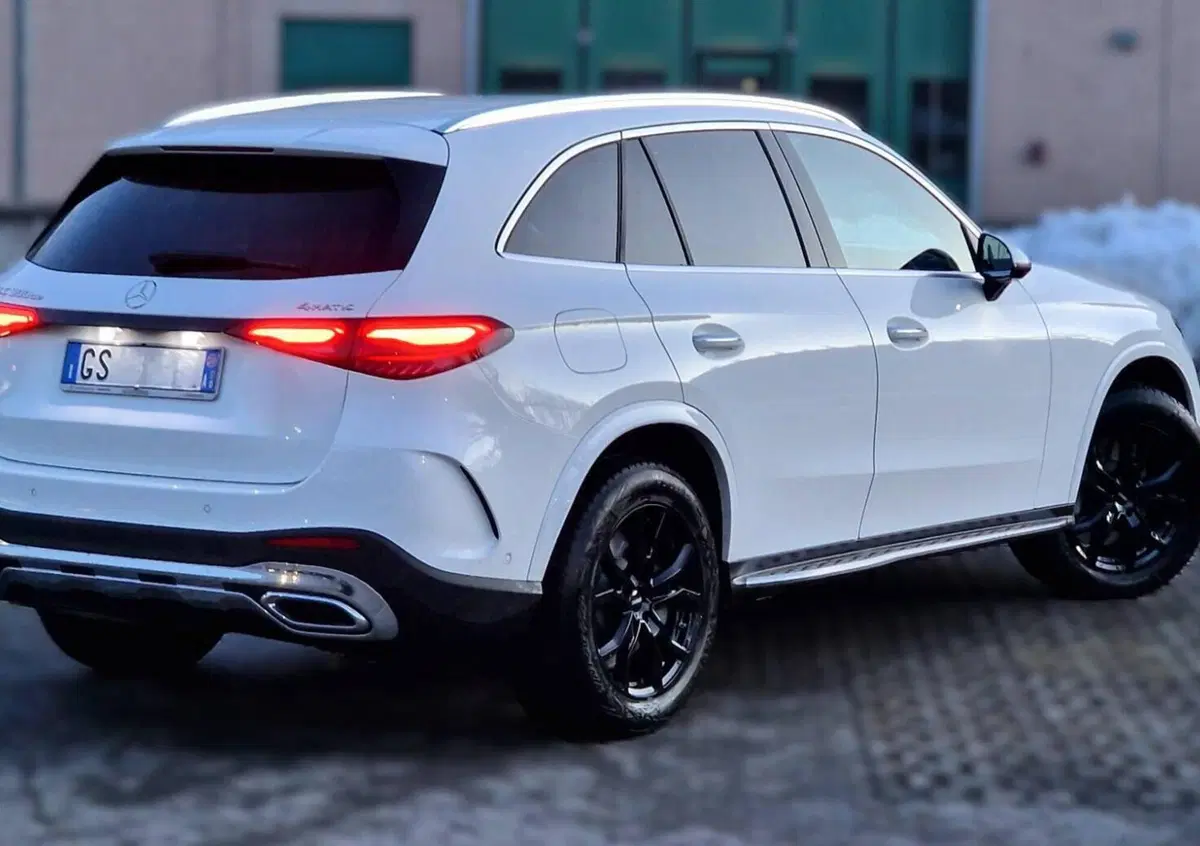 Mercedes-Benz GLC SUV 300 de phev AMG Line Advanced Plus 4matic auto (4)