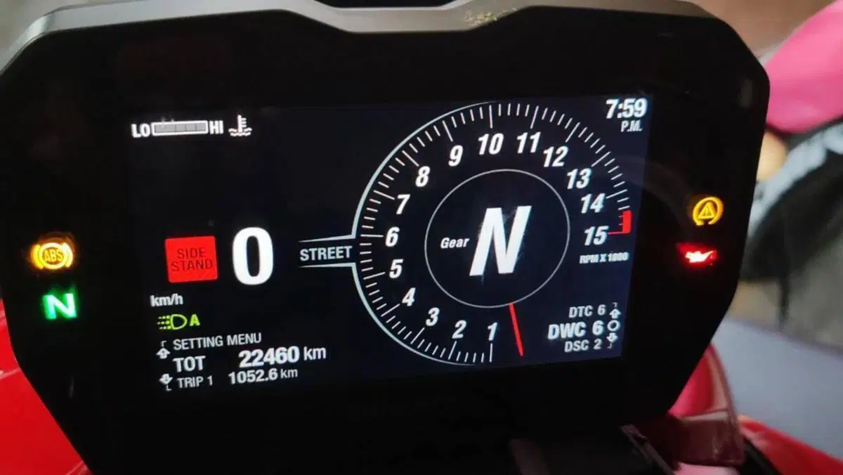 Ducati Streetfighter V4 1100 S (2020)  (2)