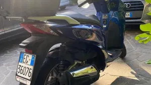 Honda SH 300 i ABS (2016 - 20)  (3)