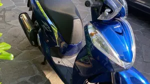 Honda SH 300 i ABS (2016 - 20)  (4)