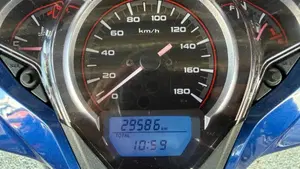 Honda SH 300 i ABS (2016 - 20)  (8)