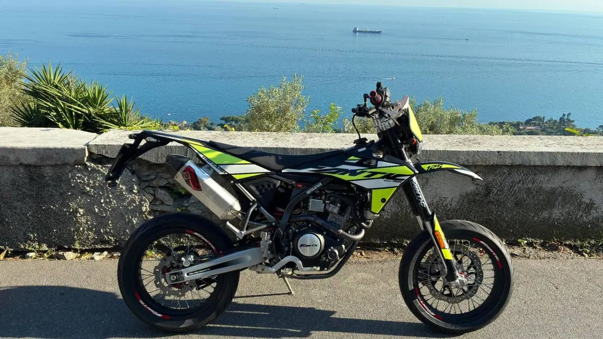 Fantic Motor Motard 125 M Performance 4t (2019)  (3)
