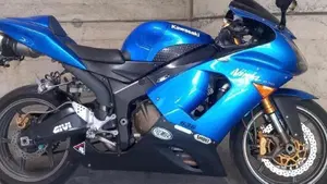 Kawasaki Ninja 636 ZX-6R (2005 - 06)  (2)