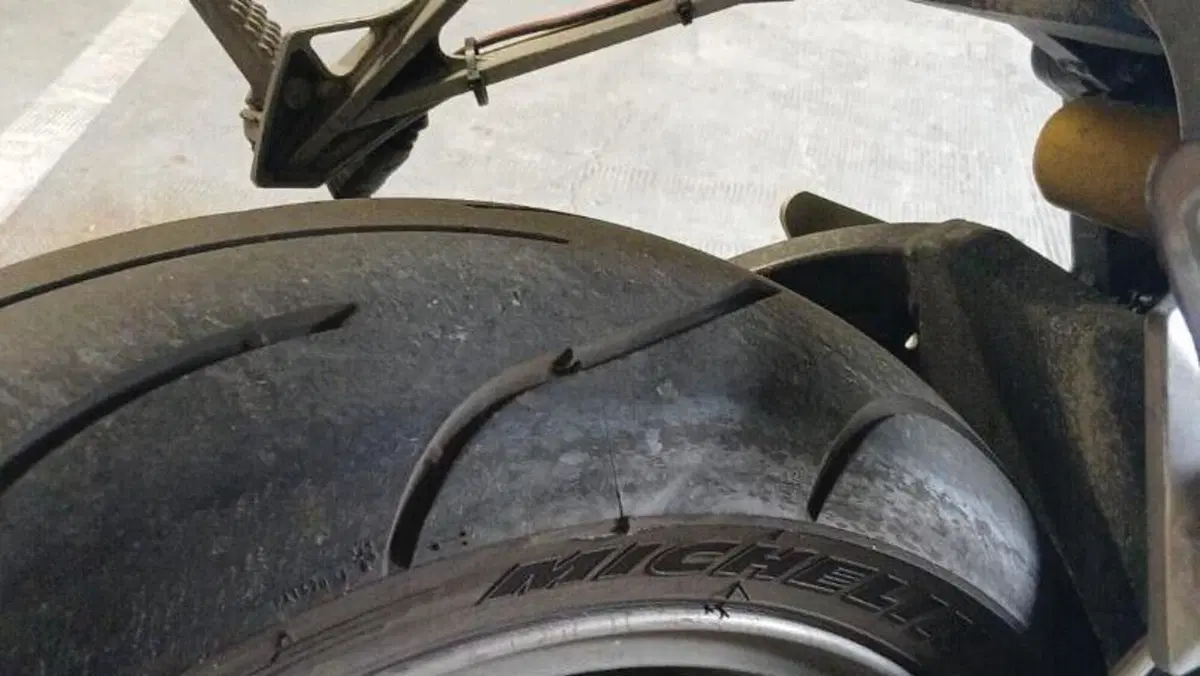 Kawasaki Ninja 636 ZX-6R (2005 - 06)  (5)