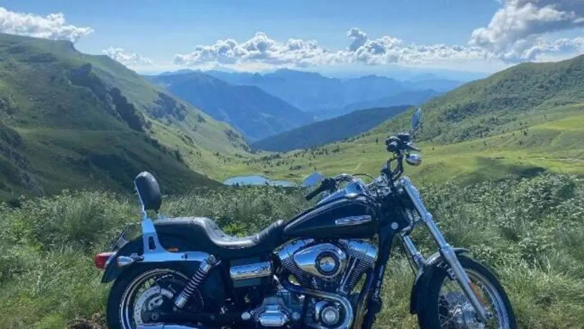 Harley-Davidson 1584 Super Glide Custom (2008 - 13) - FXDC  (2)