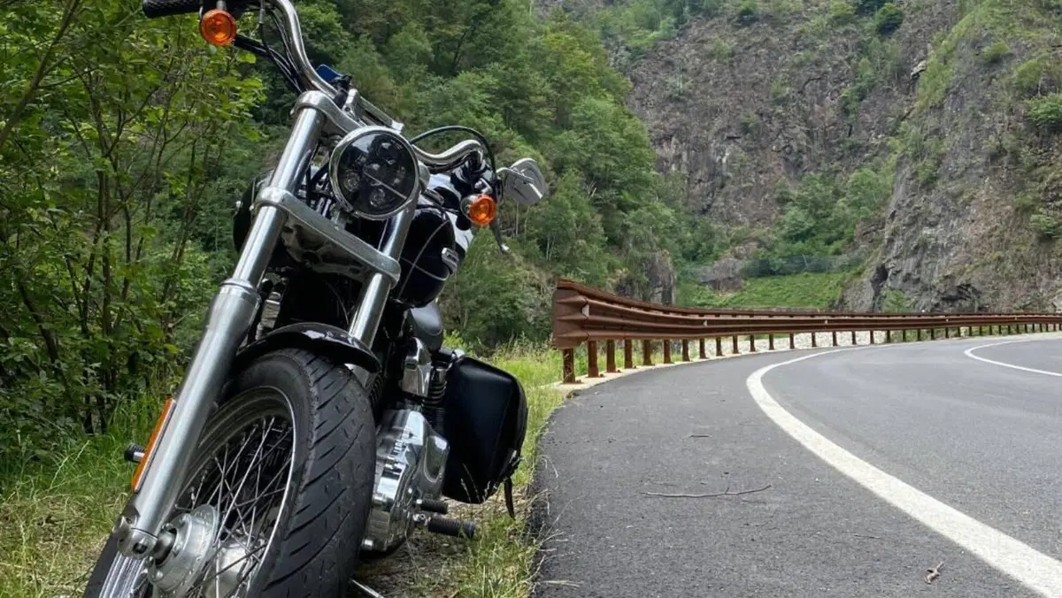 Harley-Davidson 1584 Super Glide Custom (2008 - 13) - FXDC  (9)
