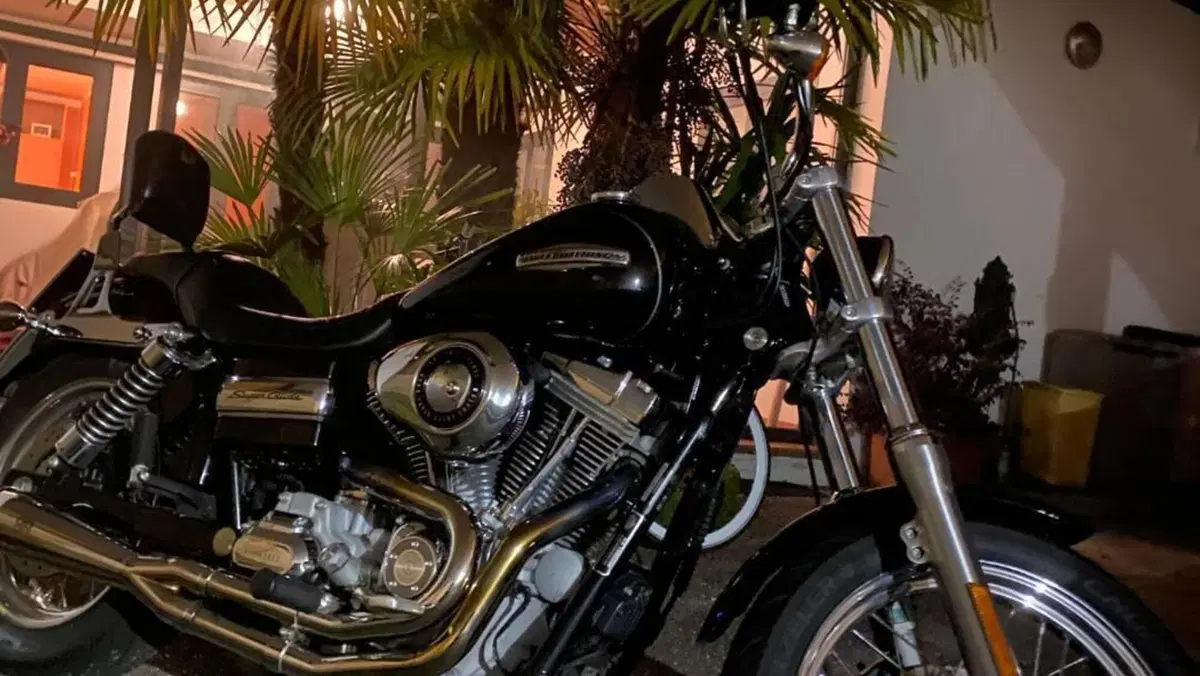 Harley-Davidson 1584 Super Glide Custom (2008 - 13) - FXDC  (10)