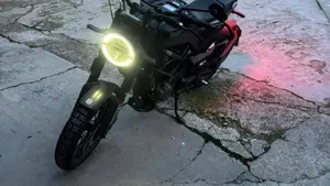 Husqvarna Svartpilen 125 (2024 - 26)  (3)