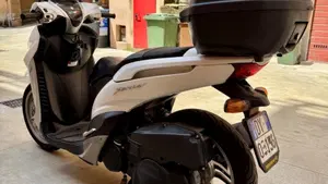 Yamaha Xenter 150 (2011 - 14)  (4)