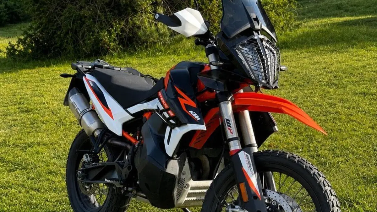 KTM 890 Adventure R (2022)  (3)