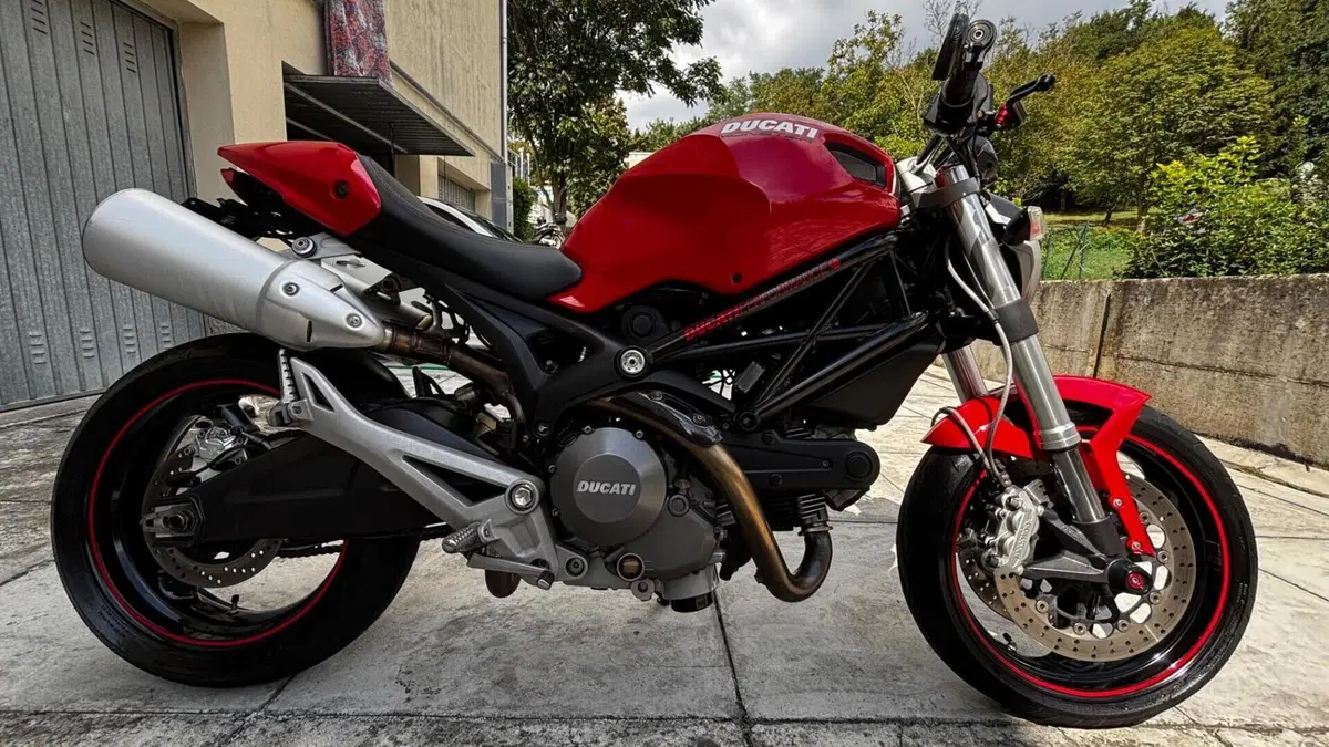 Ducati Monster 696 Plus (2007 - 14)  (3)