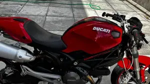 Ducati Monster 696 Plus (2007 - 14)  (7)