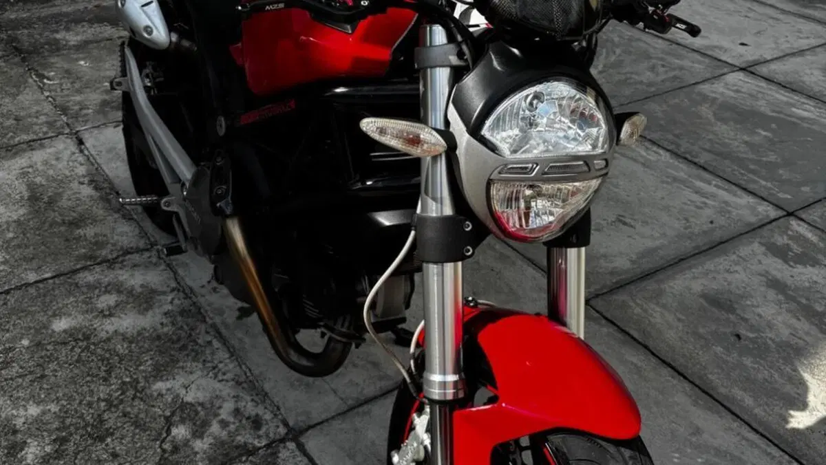 Ducati Monster 696 Plus (2007 - 14)  (8)