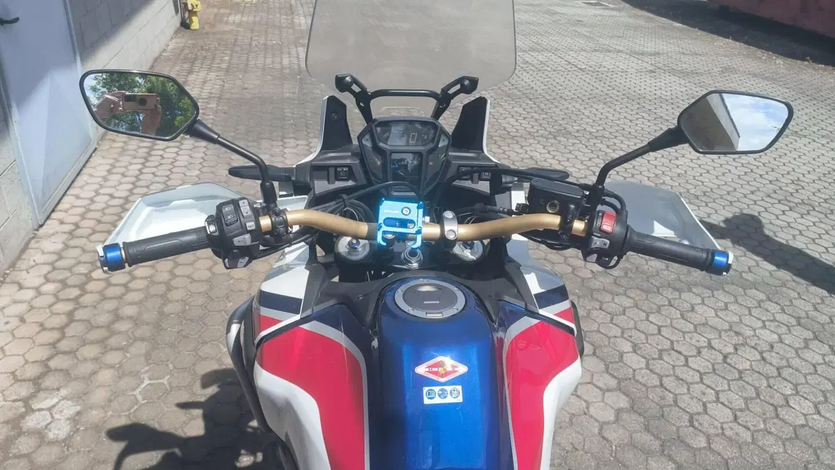 Honda Africa Twin CRF 1000L DCT ABS (2016 - 17)  (4)