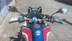 Honda Africa Twin CRF 1000L DCT ABS (2016 - 17)  (4)
