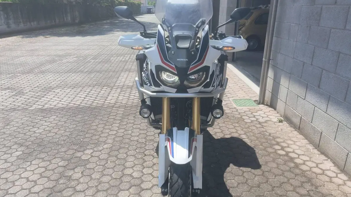 Honda Africa Twin CRF 1000L DCT ABS (2016 - 17)  (6)