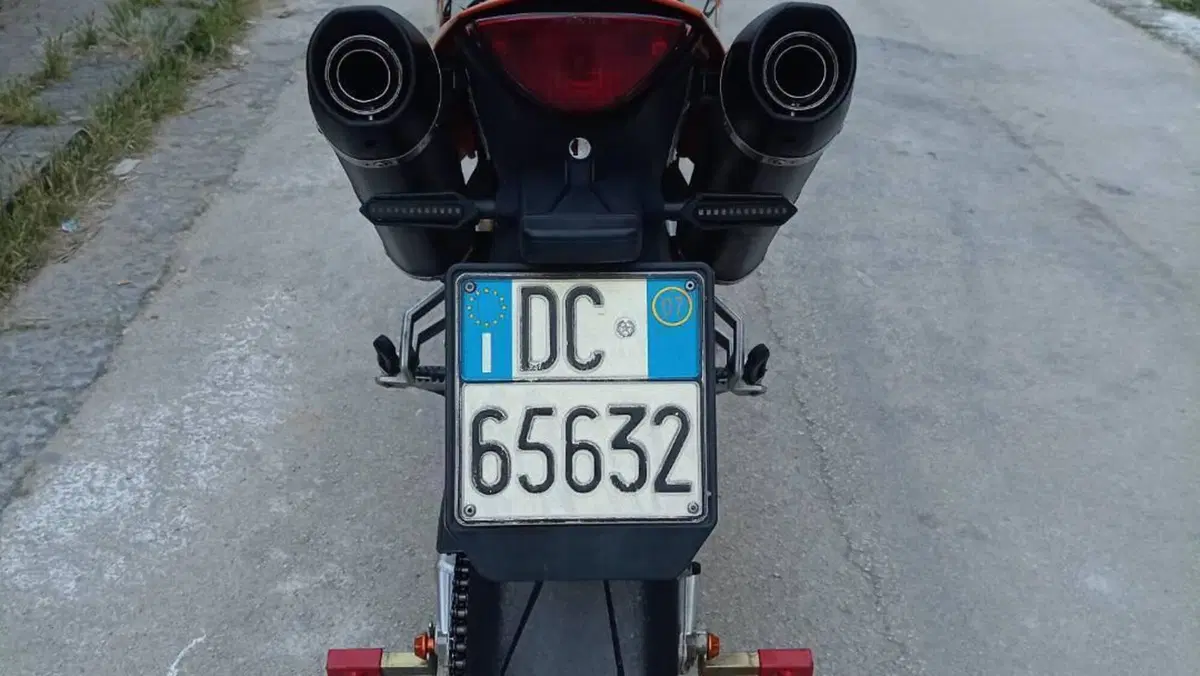 KTM 950 Supermoto (2006 - 08)  (6)