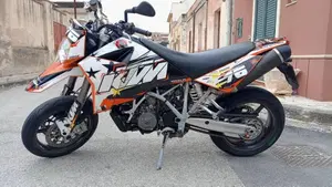 KTM 950 Supermoto (2006 - 08)  (9)