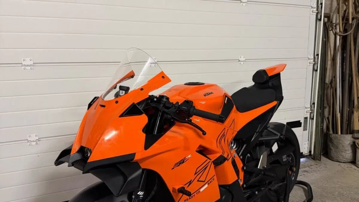 KTM 990 RC R (2026)  (2)