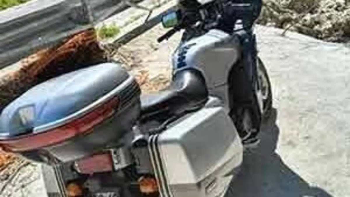 Kawasaki   (6)