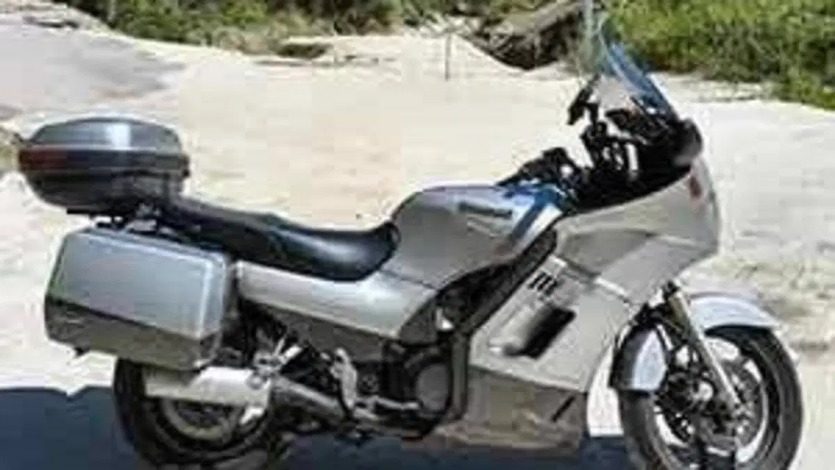 Kawasaki   (8)