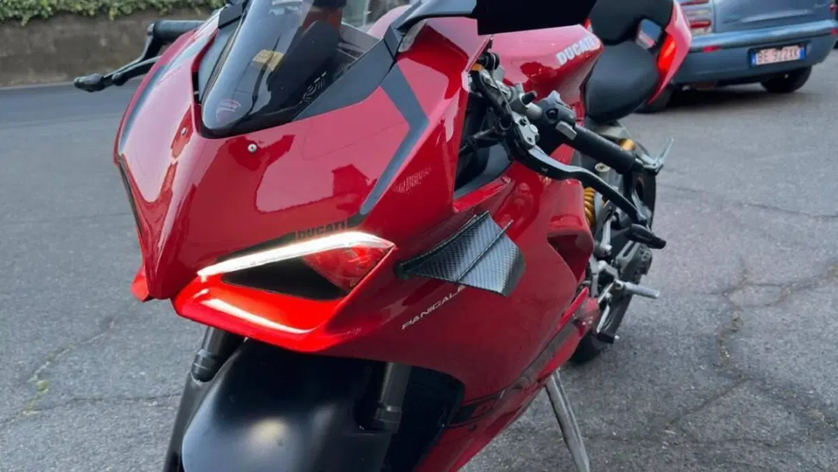 Ducati Panigale V2 (2021 - 24)  (2)